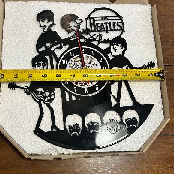 Beatles Vinyl Record Clock - Picture 6 of 6